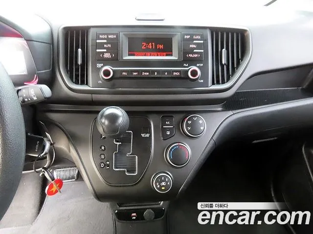 Kia RAY Новый Kia Ray Фургон — Фото автомобиля 11