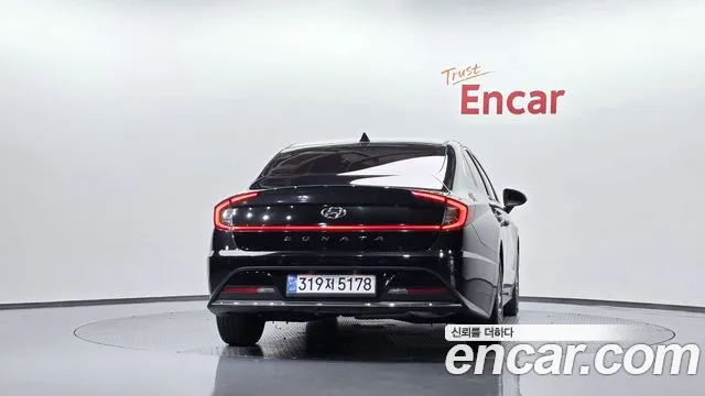 Hyundai Sonata — Фото автомобиля 4