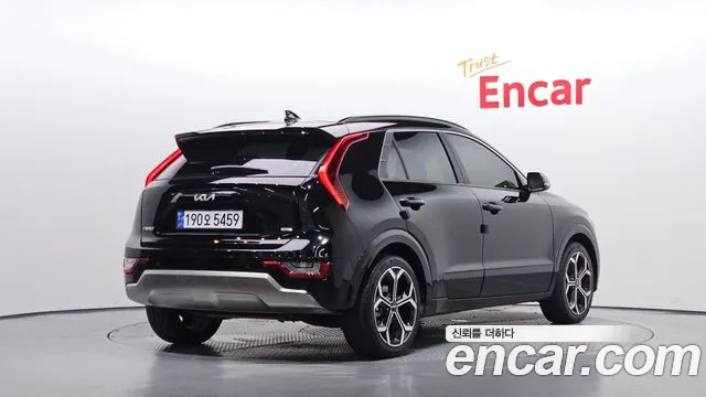 Kia Niro The All New Niro Signature — Фото автомобиля 2