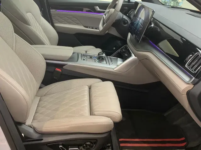 BYD Tang — Фото автомобиля 14