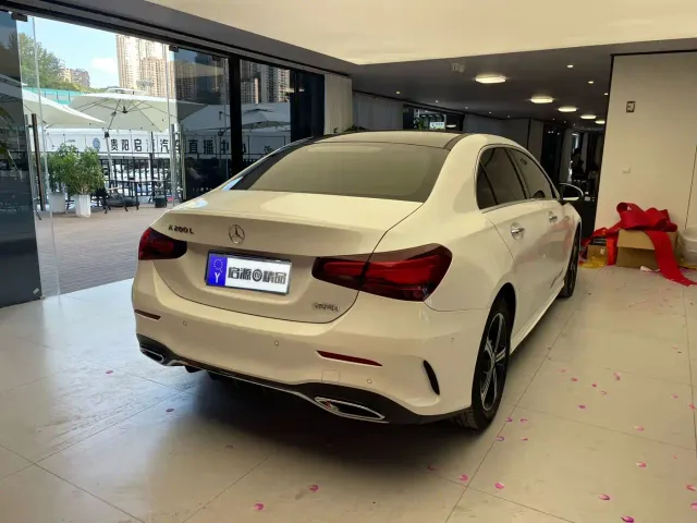 Mercedes-Benz A-Class — Фото автомобиля 24