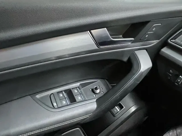 Audi Q5L — Фото автомобиля 14