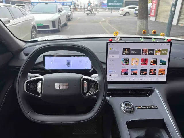 Geely Galaxy E5 — Фото автомобиля 4