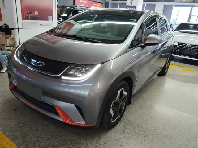 Фотография автомобиля — BYD Dolphin