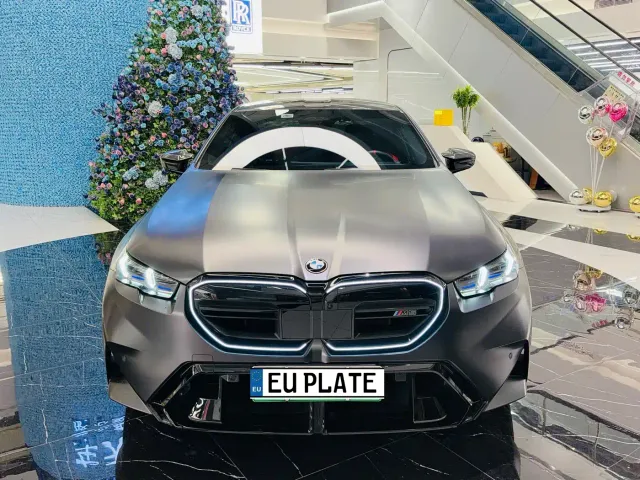 BMW M5 — Фото автомобиля 2