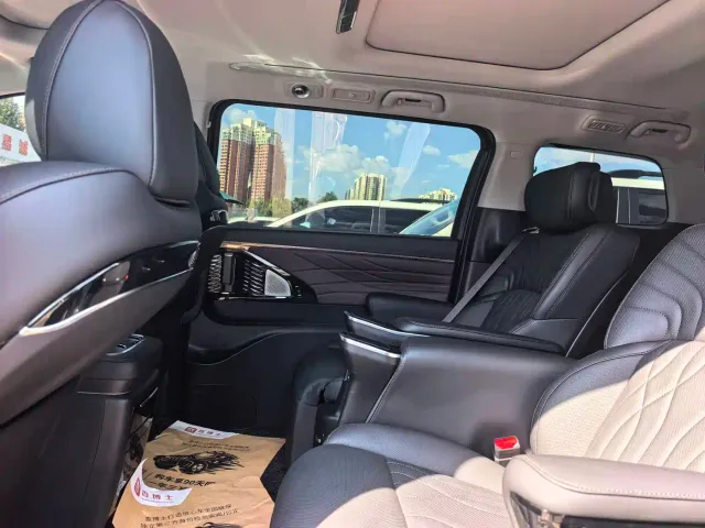 GAC Trumpchi M8 — Фото автомобиля 12