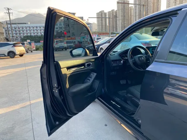 Honda Civic — Фото автомобиля 9