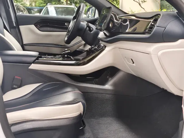 BYD Qin PLUS — Фото автомобиля 16
