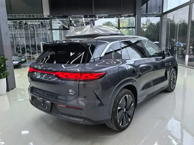 BYD Tang L — Фото автомобиля 15