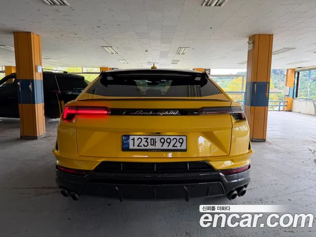 Lamborghini Urus — Фото автомобиля 2