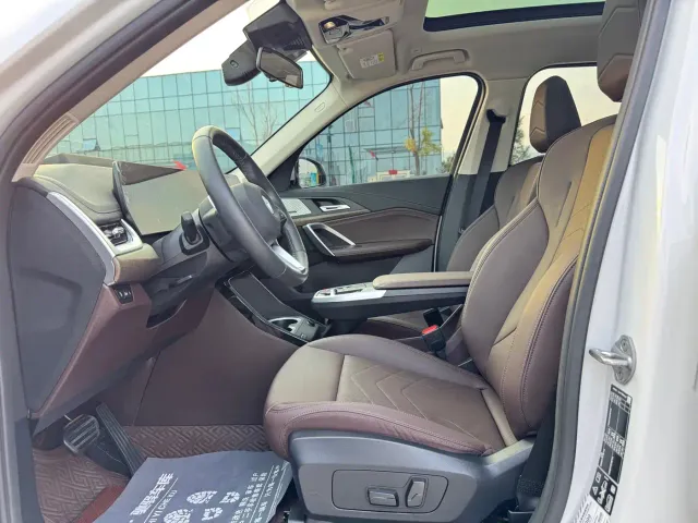 BMW X1 — Фото автомобиля 10