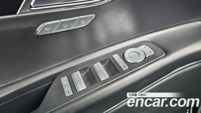 Genesis GV80 — Фото автомобиля 28