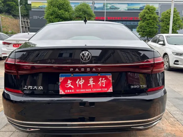 Volkswagen Passat — Фото автомобиля 5