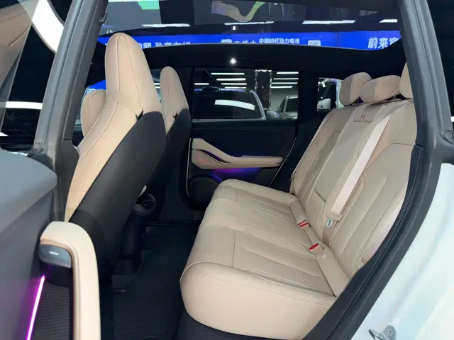Nio ET5 Touring — Фото автомобиля 9