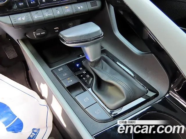 Hyundai Avante CN7 — Фото автомобиля 9