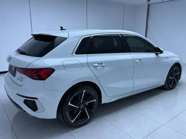 Audi A3 — Фото автомобиля 4