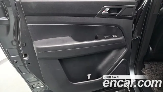 KG_Mobility_Ssangyong Rexton Новый Rexton Sport Дизель 2.2 4WD — Фото автомобиля 24