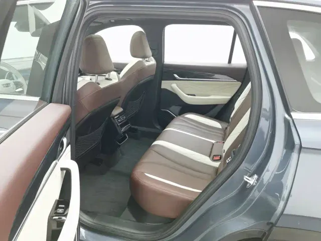 Geely Xingyue L — Фото автомобиля 15