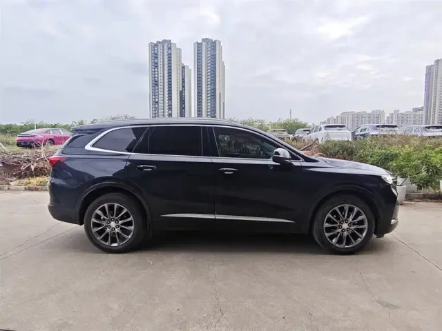 Buick Enclave — Фото автомобиля 3