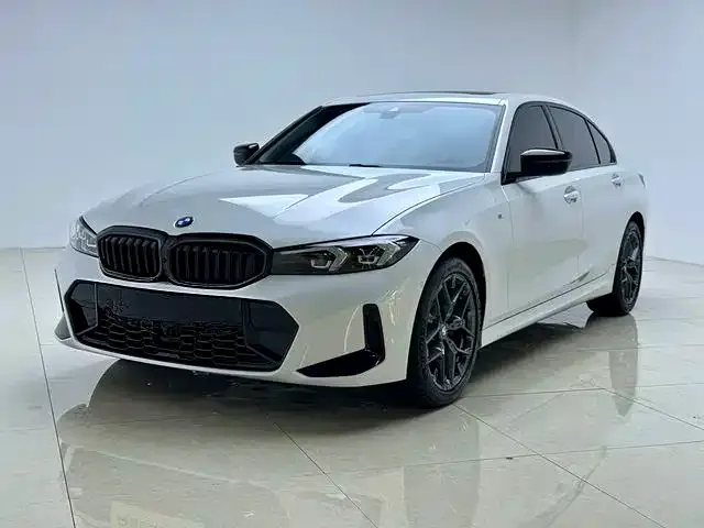 Фотография автомобиля — BMW 3 Series