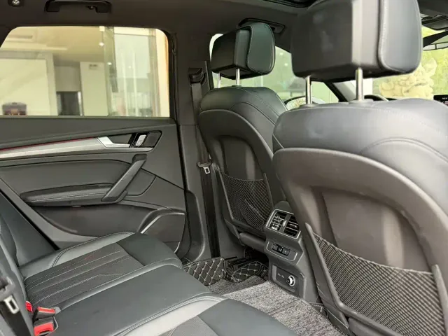 Audi Q5L — Фото автомобиля 6