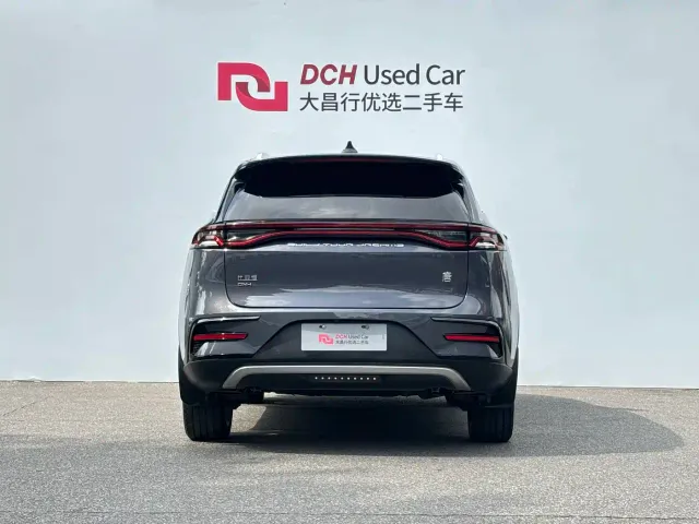 BYD Tang — Фото автомобиля 5