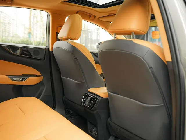 Lexus NX — Фото автомобиля 13