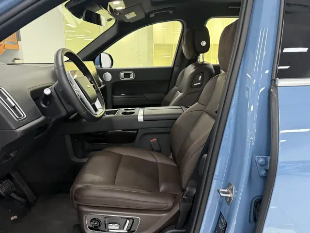 Li Auto L9 — Фото автомобиля 11