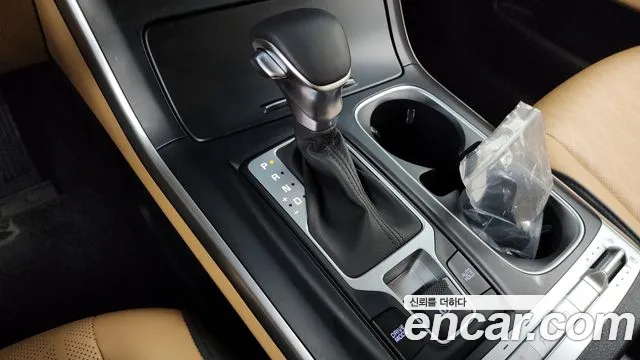 Kia Canival Carnival 4 поколение Бензин 9 мест Prestige — Фото автомобиля 9