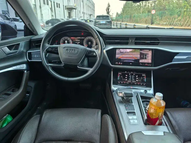 Audi A7L — Фото автомобиля 6