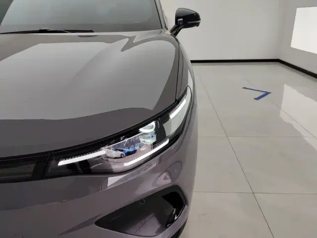 Leapmotor Lafa 5 — Фото автомобиля 5