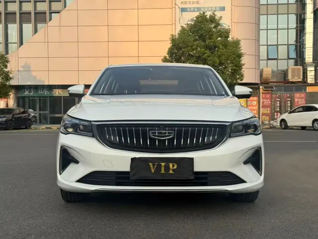 Geely Emgrand — Фото автомобиля 2