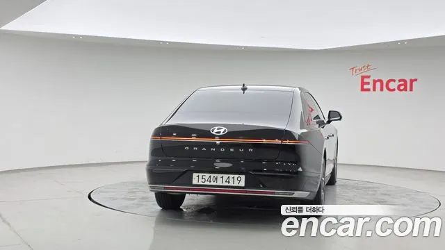 Hyundai Grandeur Grandeur (GN7) 2.5 Бензин 2WD — Фото автомобиля 4