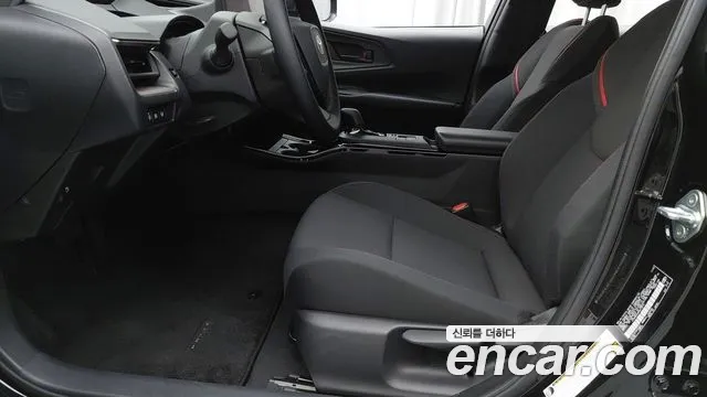 Toyota Prius 5th Gen — Фото автомобиля 10