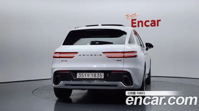 Genesis GV70 2.5T Бензин AWD — Фото автомобиля 4