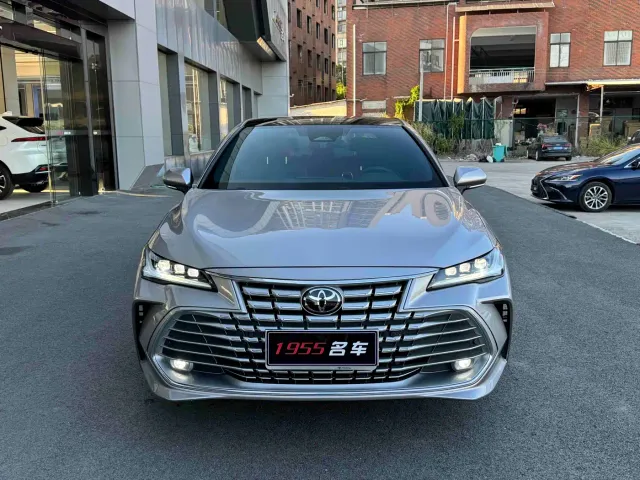 Toyota Avalon — Фото автомобиля 2