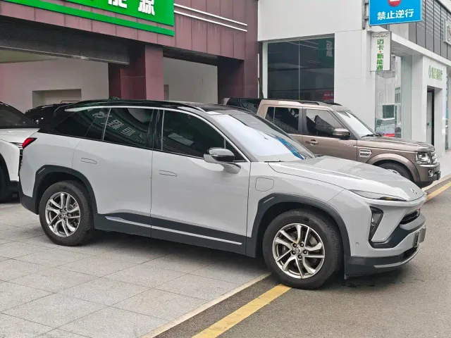 Nio ES6 — Фото автомобиля 12