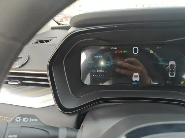 Geely Emgrand L — Фото автомобиля 11