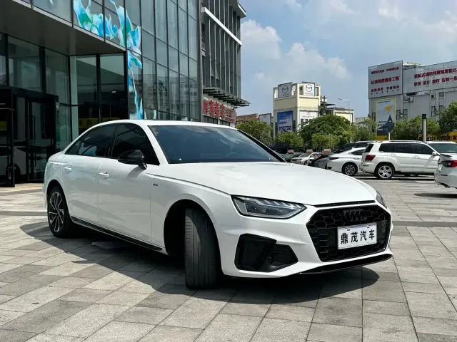 Audi A4L — Фото автомобиля 8