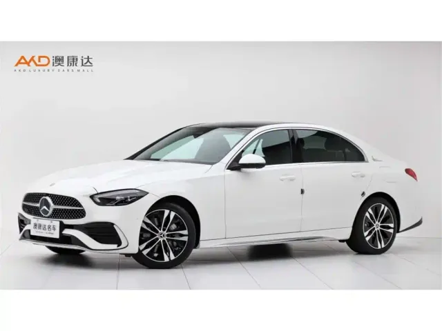 Фотография автомобиля — Mercedes-Benz C-Class