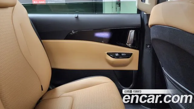 Kia Canival Carnival 4 поколение Дизель 9 мест Signature — Фото автомобиля 23