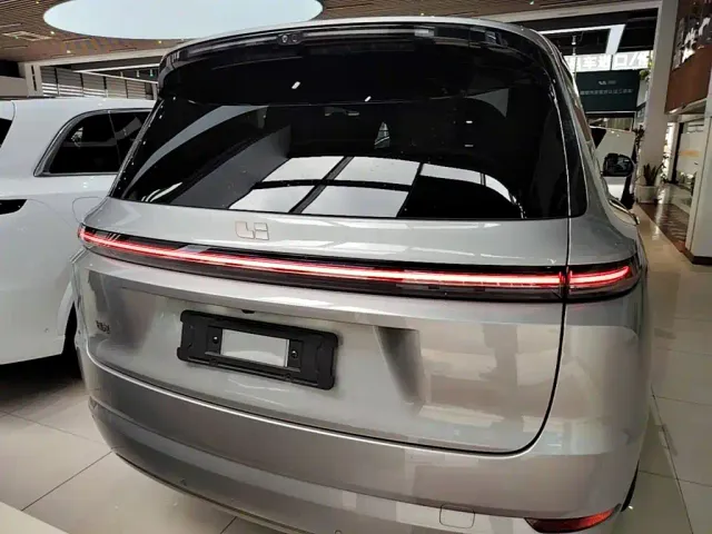 Li Auto Li Xiang L9 2025 Ultra Smart Renewal Edition — Фото автомобиля 5