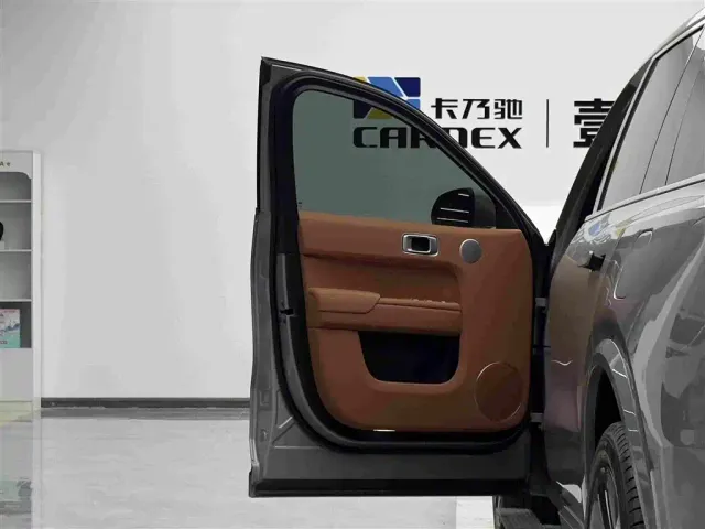 Li Auto L9 — Фото автомобиля 7