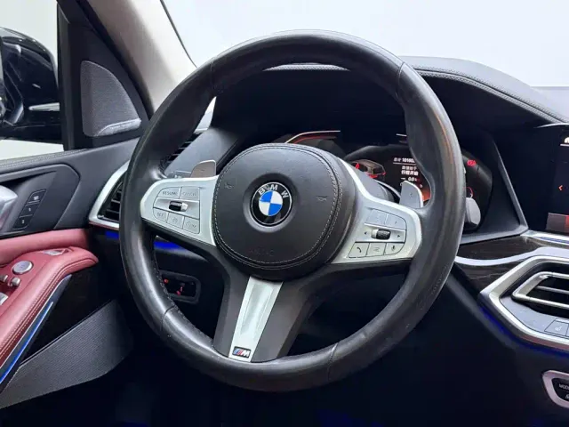 BMW X5 — Фото автомобиля 10