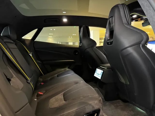 Lotus Emeya — Фото автомобиля 9