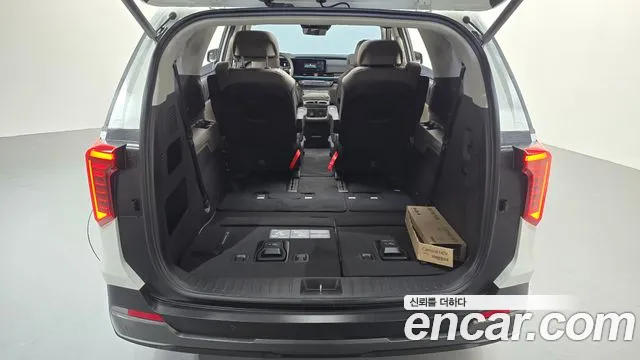 Kia Carnival — Фото автомобиля 23
