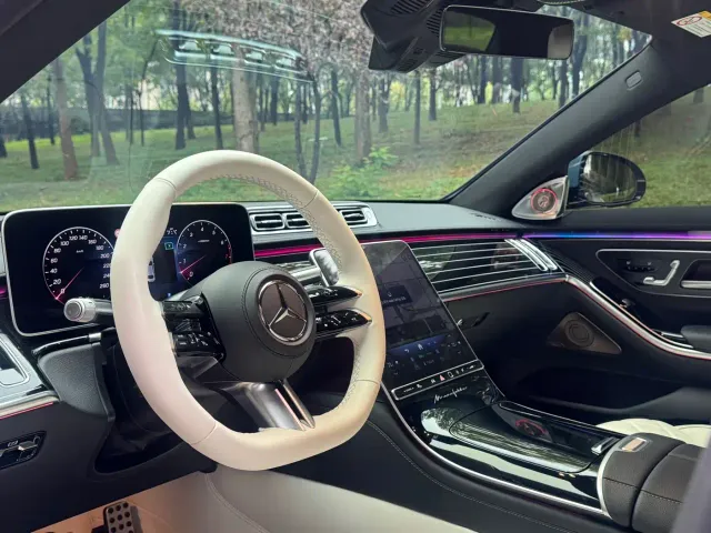Mercedes-Benz S-Class — Фото автомобиля 9