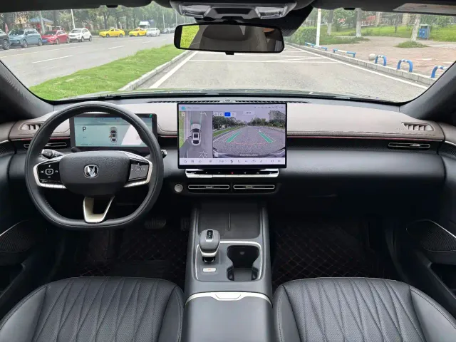 Changan Eado — Фото автомобиля 9