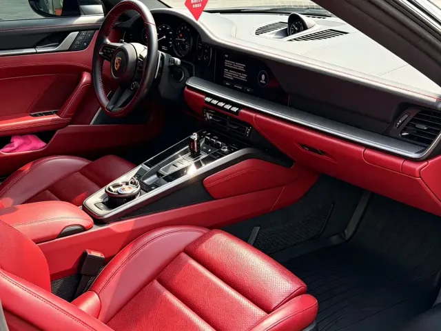 Porsche 911 — Фото автомобиля 6