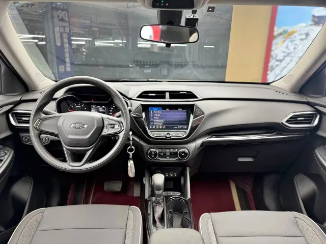 Chevrolet Trailblazer — Фото автомобиля 16